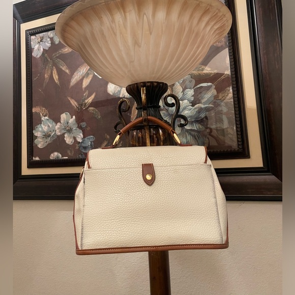Dooney & Bourke please check all picture of condition - Picture 4 of 16